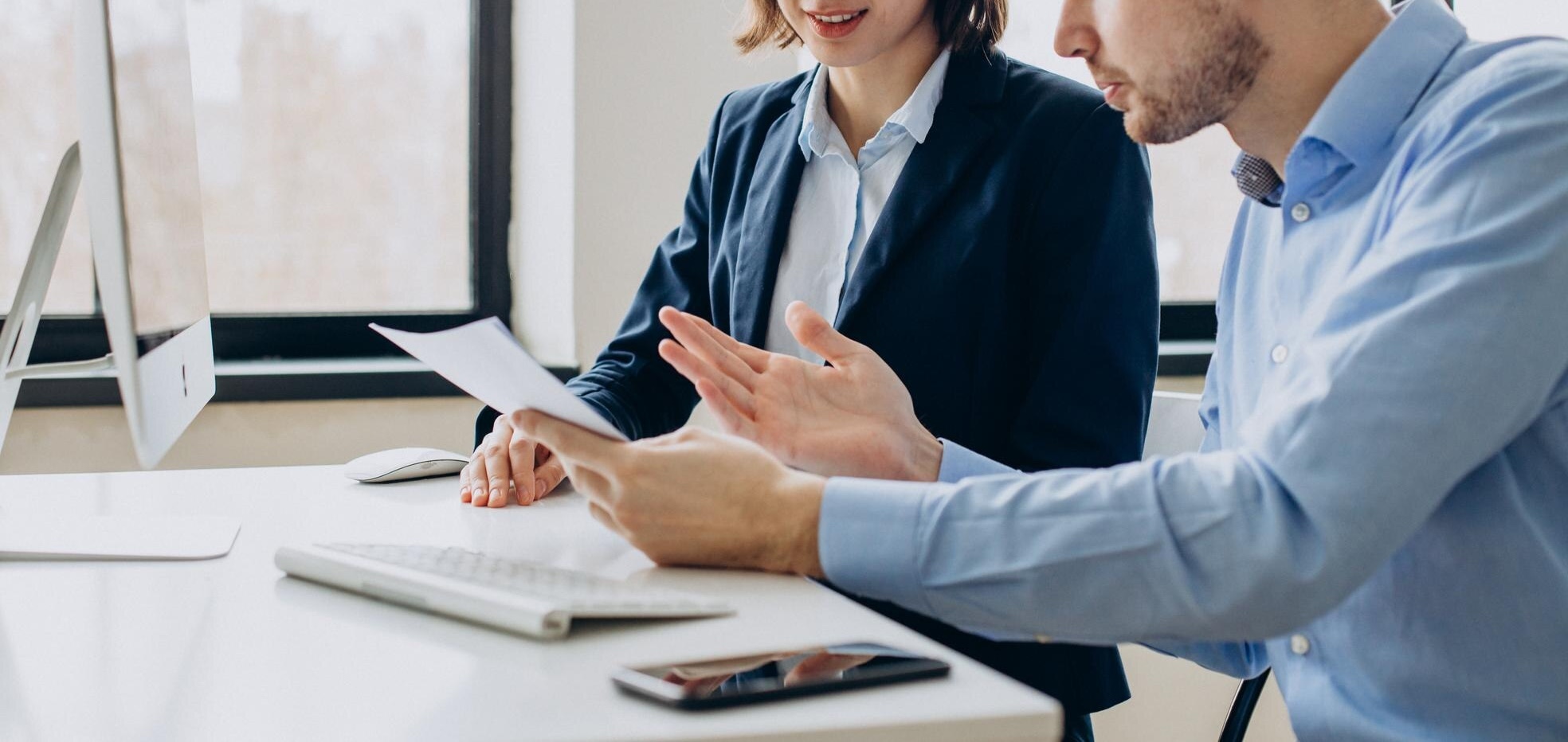 Entretien individuel avec un psychologue agréé à Aubervilliers pour évaluer les besoins avant un test psychotechnique.
